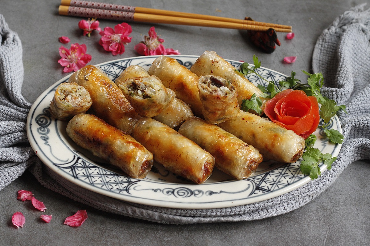 Những món ăn đặc sản nổi tiếng ở Hà Nội (Ảnh: Internet)