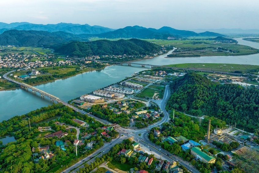 Thành phố Vinh với nhịp sống nhẹ nhàng hòa cùng không gian xanh và kiến trúc thân quen