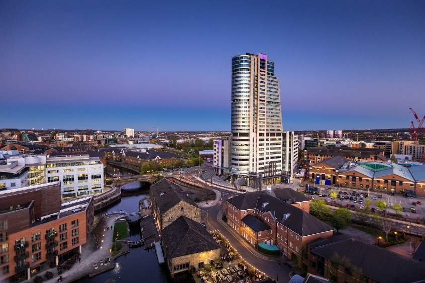 Leeds thành phố hòa quyện giữa truyền thống và hiện đại nổi bật ở Anh Quốc