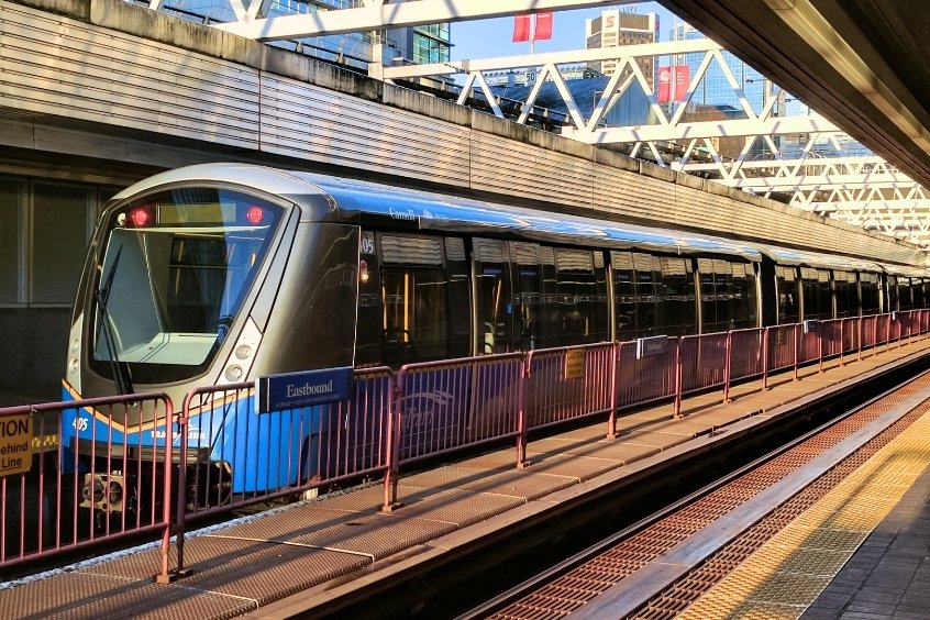 Phương tiện công cộng hiện đại SkyTrain Vancouver