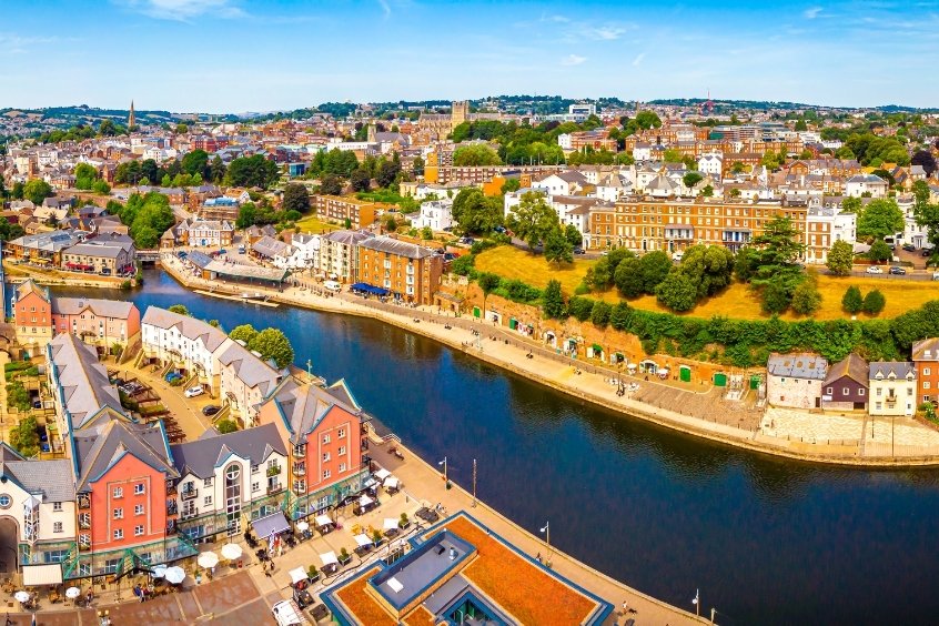 Thành phố Exeter nổi bật với kiến trúc trung cổ