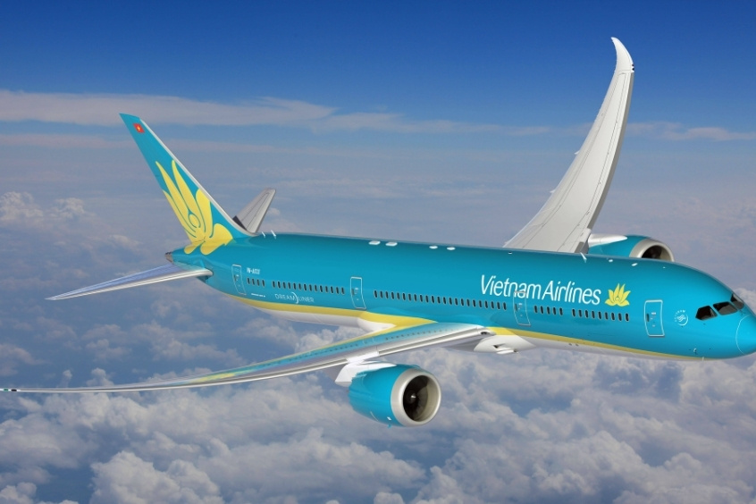 Máy bay Vietnam Airlines cất cánh mang biểu tượng quốc gia vươn tầm thế giới