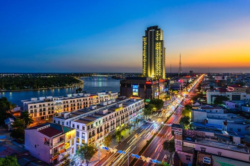 Vẻ đẹp dưới ánh đèn của thủ phủ Đồng bằng sông Cửu Long 