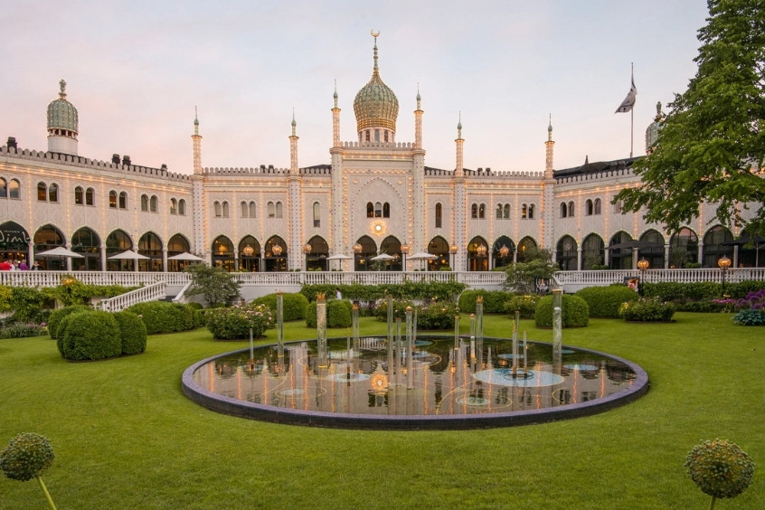 Vẻ đẹp uy nghi của cung điện Amalienborg