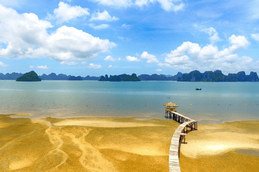 Vé máy bay từ TP. Hồ Chí Minh đi Vân Đồn