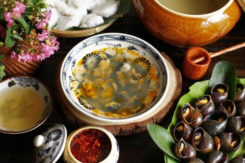 Bún ốc nguội - Món ăn trứ danh, là đặc sản hấp dẫn du khách khi đến Hà Nội