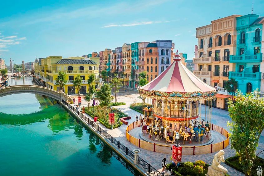 Hà Nội với những công trình hiện đại, mang đến sự thích thú cho khu khách