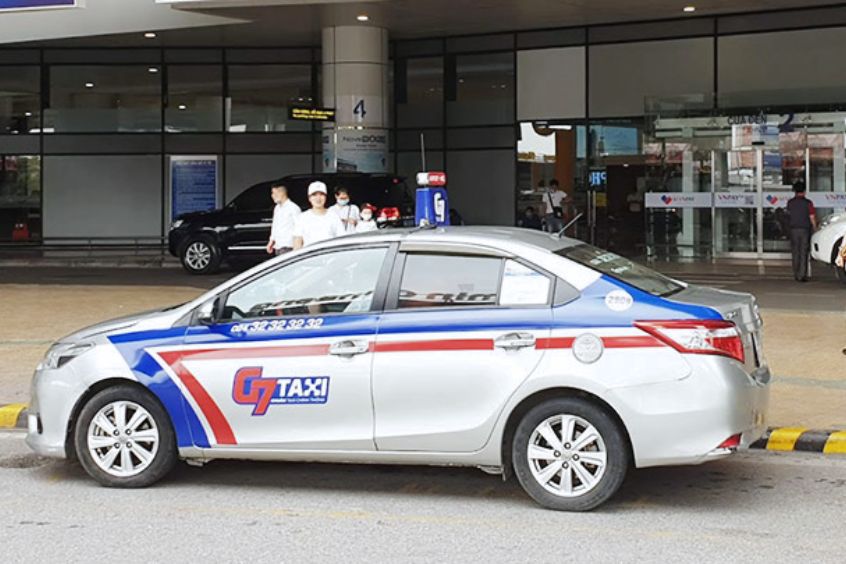 Di chuyển thuận lợi với các phương tiện tại sân bay Nội Bài