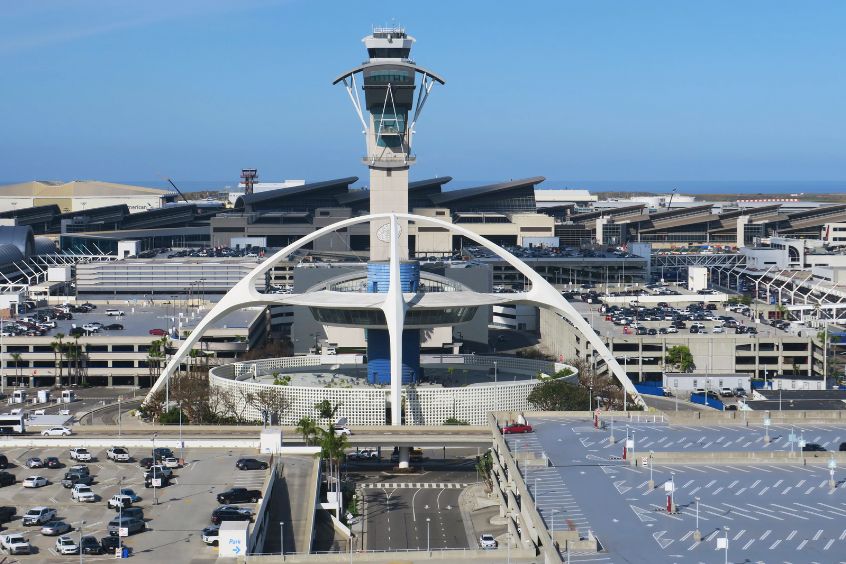 Sân bay quốc tế Los Angeles là một trong những sân bay nhộn nhjp nhất tại Mỹ