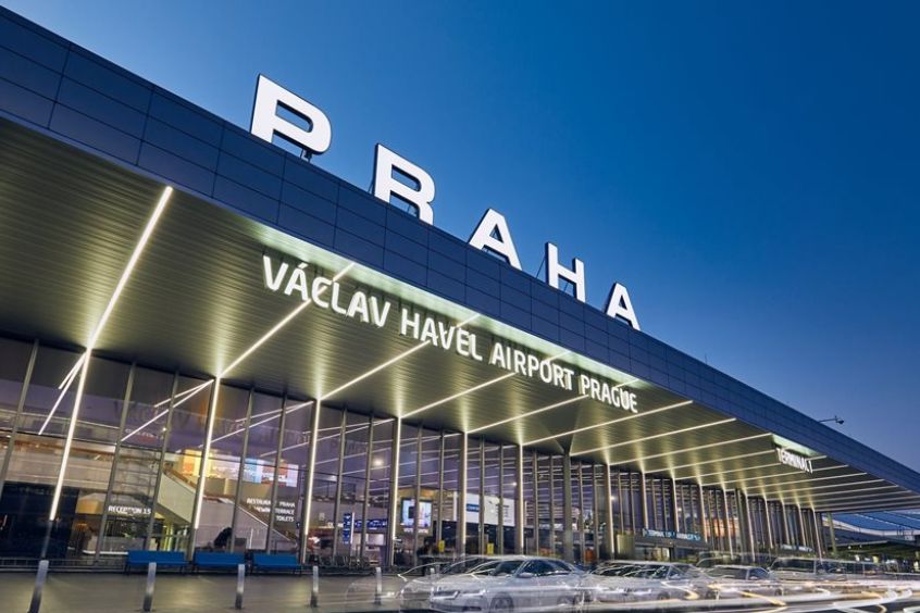 Sân bay Vaclav Havel là điểm khởi đầu cho hành trình khám phá Hà Nội từ Prague
