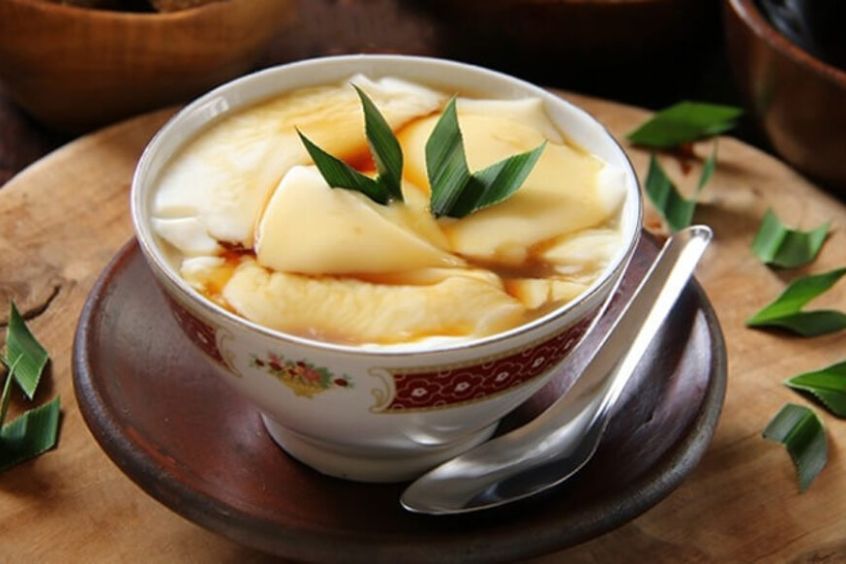 Tào phớ là món ăn phổ biến mùa hè với hương vị thanh mát, ngọt dịu