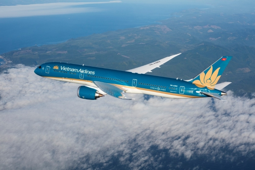 Vietnam Airlines là hãng hàng không khai thác chuyến bay từ Quy Nhơn đi Đà Nẵng 