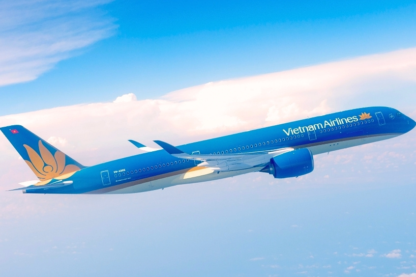 Hãng hàng không Vietnam Airlines khai thác chuyến bay quá cảnh từ sân bay Chu Lai đi Cà Mau