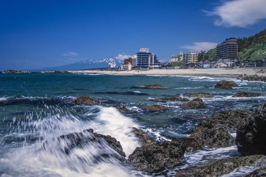 Bãi biển Yunohama Onsen điểm đến tuyệt vời tại Shonai