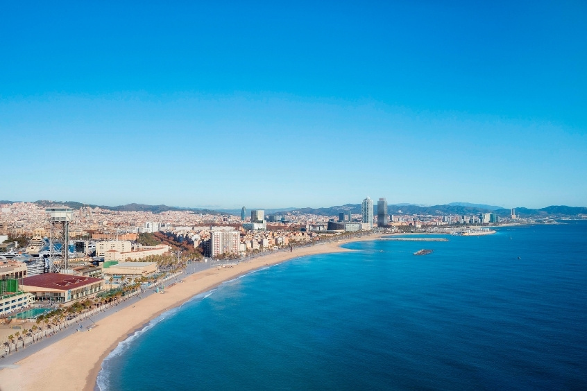 vé máy bay từ Hà Nội đi Barcelona