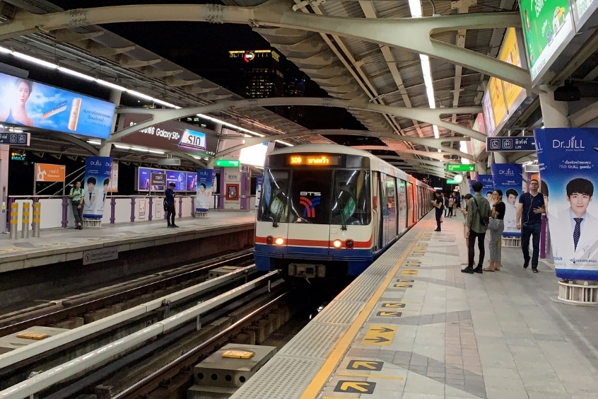 Tàu điện Airport Rail Link phương tiện di chuyển tại sân bay Suvarnabhumi