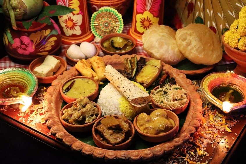  Mâm cỗ Bengali Thali đặc trưng của ẩm thực Bengali, Ấn Độ