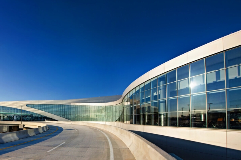 Sân bay quốc tế Hartsfield–Jackson Atlanta là sân bay có lưu lượng hành khách cao nhất thế giới