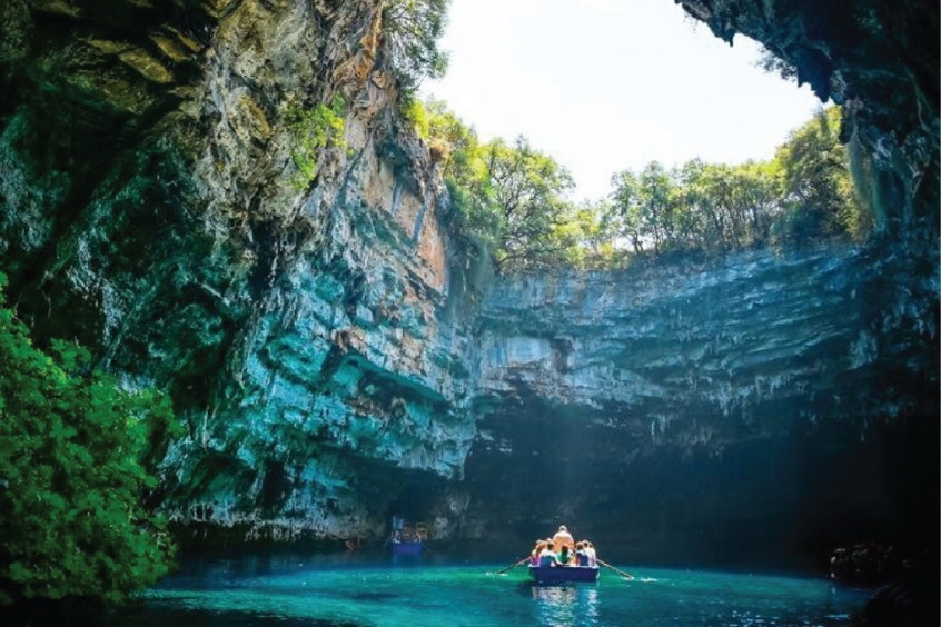 Đặt vé máy bay từ Chu Lai đi Đồng Hới -  Thành phố bên biển, nơi bình yên ôm trọn gió trời