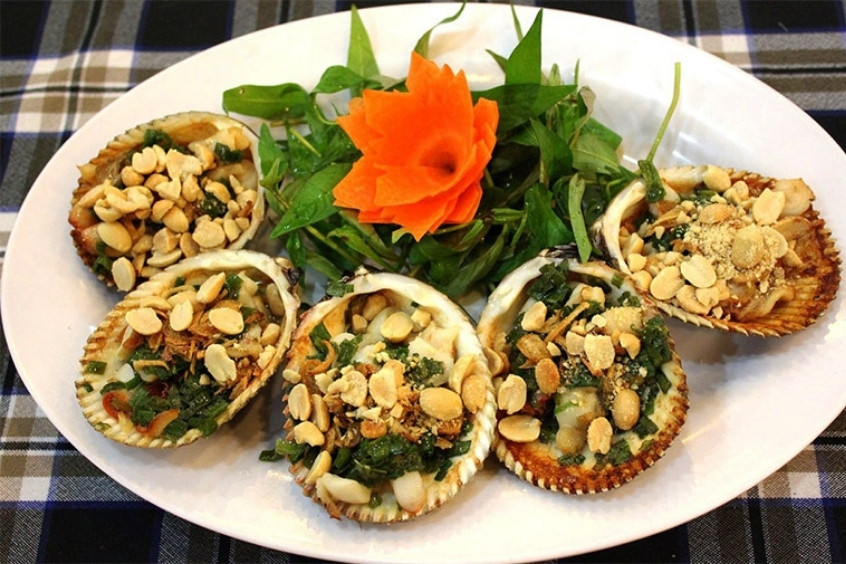 Sò lông nướng mỡ hành – Món ngon dân dã đậm vị biển Phú Quốc