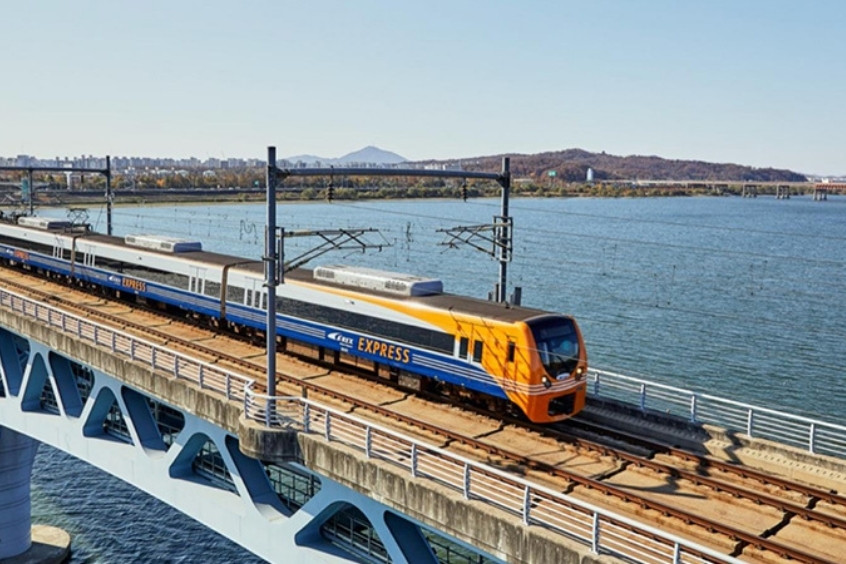 Tàu tốc hành AREX: Nhanh, sạch, tiện nghi và đúng giờ đến từng phút