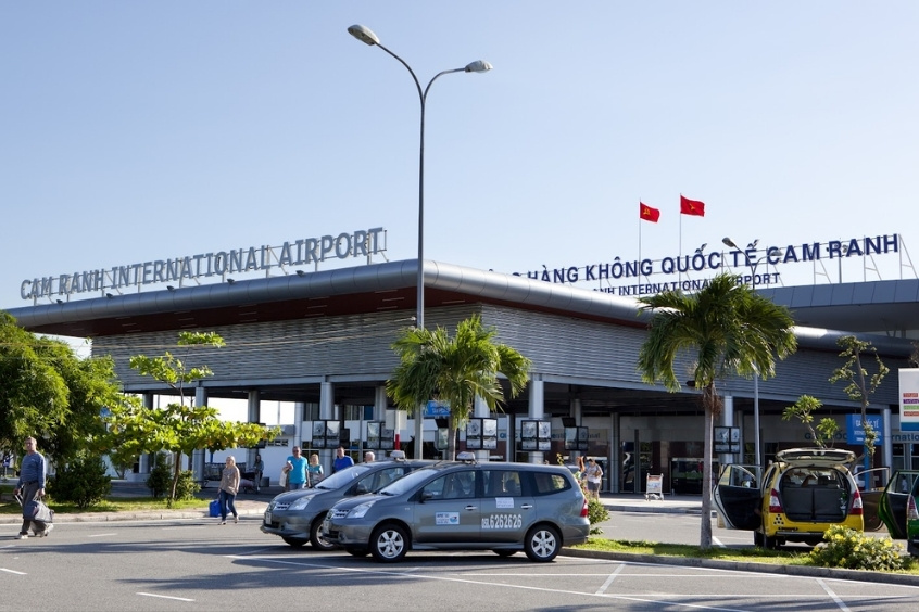Sân bay quốc tế Cam Ranh phục vụ cho chuyến bay từ Nha Trang đi Luang Prabang