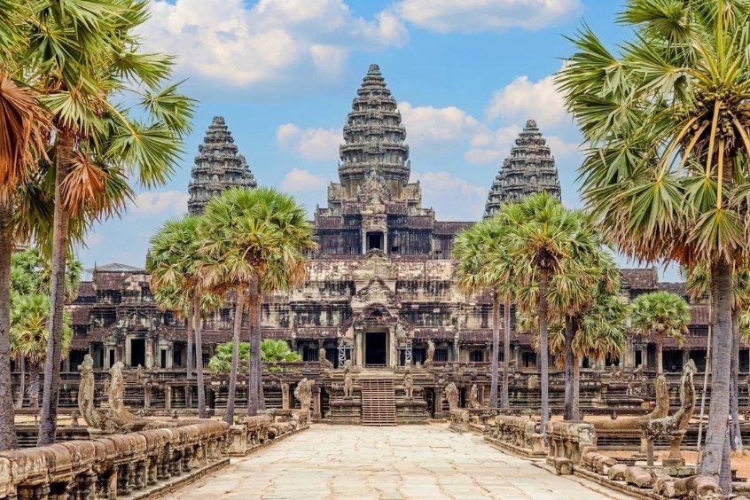 Vé máy bay từ TP. Hồ Chí Minh đi Siem Reap - Angkor Wat là di tích tôn giáo lớn nhất thế giới