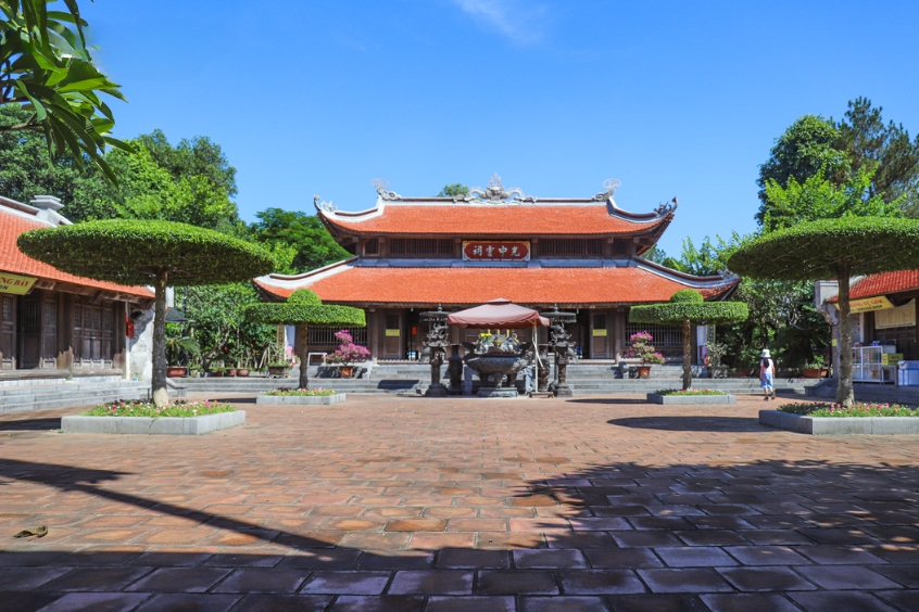 Khám phá đền thờ quê Bác tại Vinh – Dấu ấn lịch sử đáng nhớ.