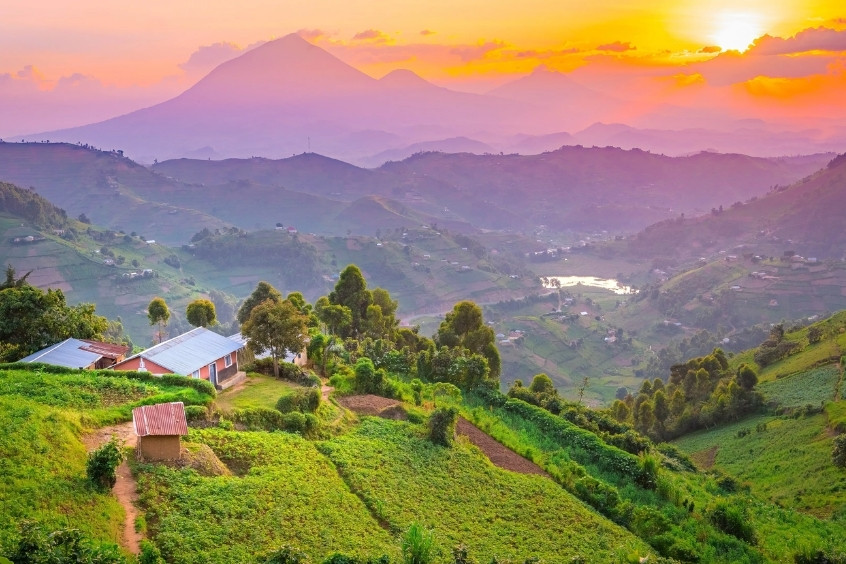 Vé máy bay đi Uganda