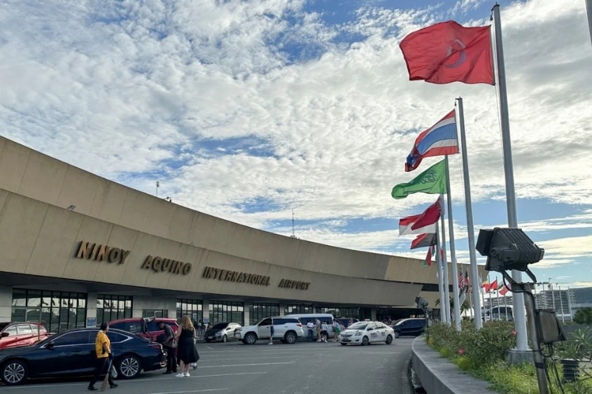 Sân bay Quốc tế Ninoy Aquino - Sân bay đóng vai trò là cửa ngõ quốc tế chính của Philippines