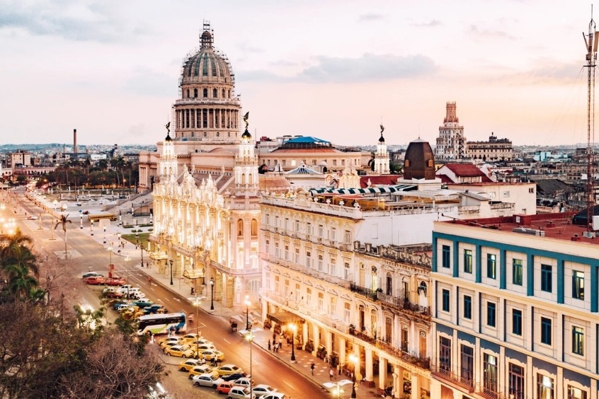 Vé máy bay từ Hà Nội đi Havana - Ngắm nhìn tòa nhà quốc hội El Capitolio