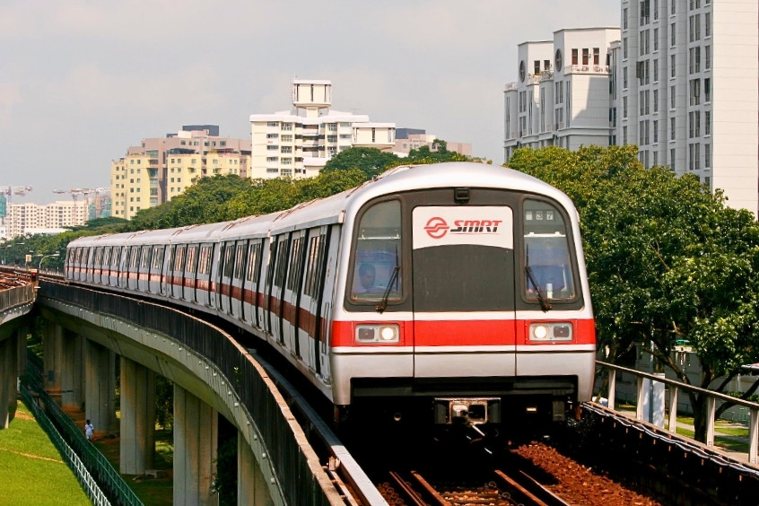 Di chuyển từ sân bay Changi về trung tâm Singapore bằng tàu điện ngầm