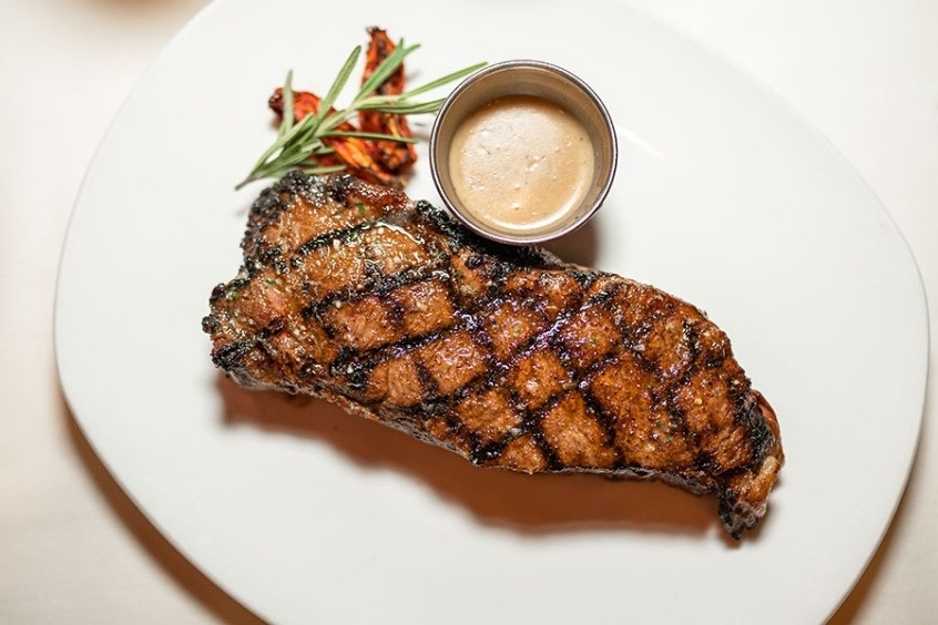 Steak bò New Orlando - Món ăn mà du khách nhất định phải thưởng thức trong chuyến đi
