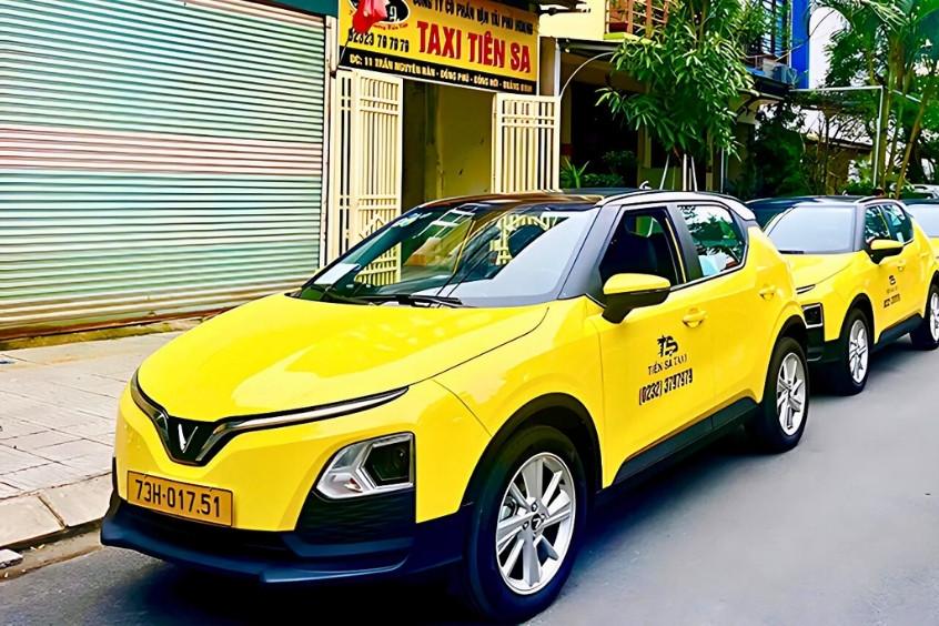 Di chuyển giữa sân bay và trung tâm thành phố với taxi Tiên Sa