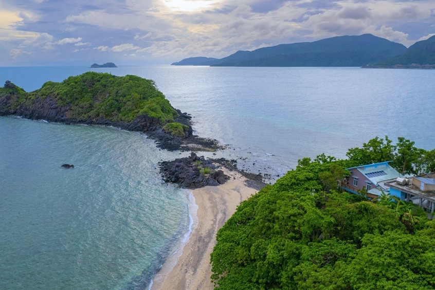 Du lịch Côn Đảo với bãi biển hoang sơ và làn nước trong xanh