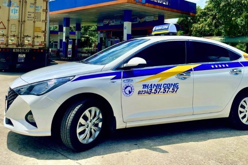 Đi từ trung tâm thành phố Huế ra sân bay Phú Bài với taxi Thành Công