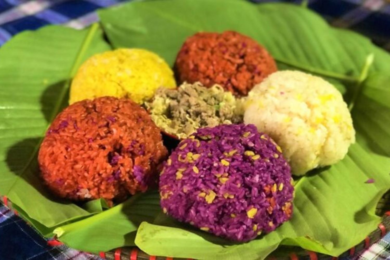 Xôi ngũ sắc – hương vị núi rừng Điện Biên, đậm đà bản sắc Việt.