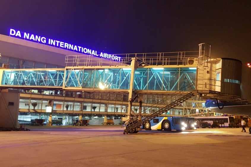 Sân bay quốc tế Đà Nẵng vào ban đêm