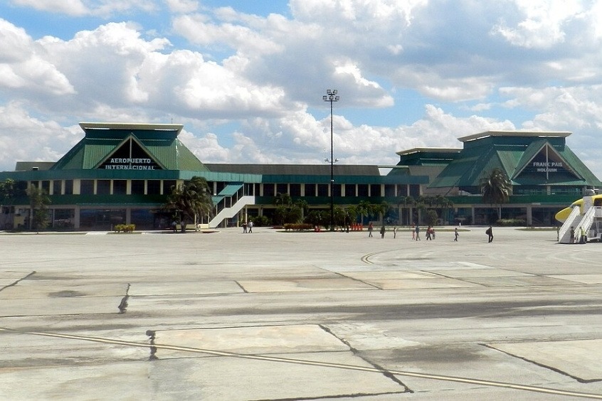 Sân bay Frank País - Sân bay được đặt theo tên của nhà cách mạng Cuba Frank País