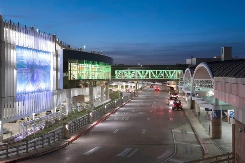 Sân bay Quốc tế San Antonio được xếp hạng là sân bay lớn tốt thứ 12 ở Bắc Mỹ