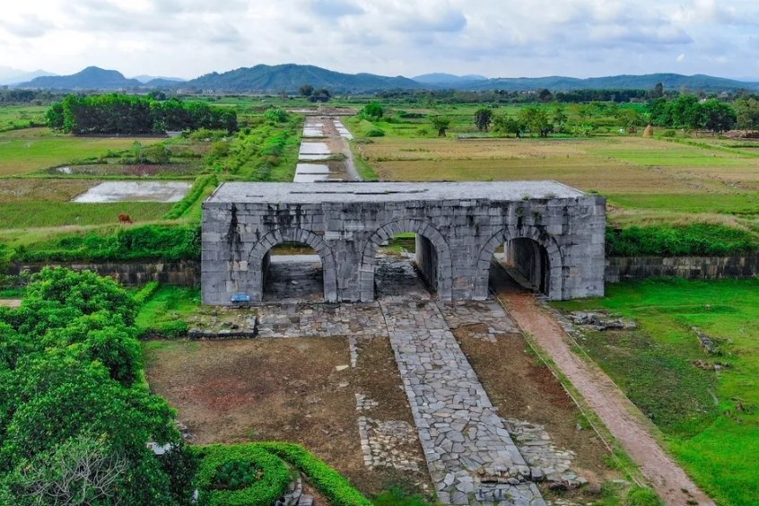 Thành nhà Hồ Thanh Hóa là di sản văn hóa thế giới UNESCO, kiến trúc đá cổ nổi bật