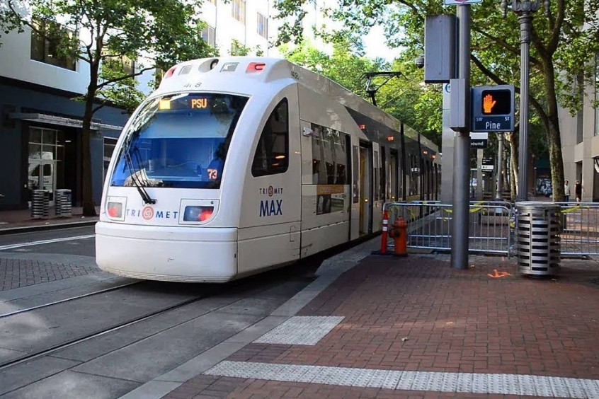 Trải nghiệm MAX Light Rail – Phương tiện tiện lợi và thân thiện môi trường