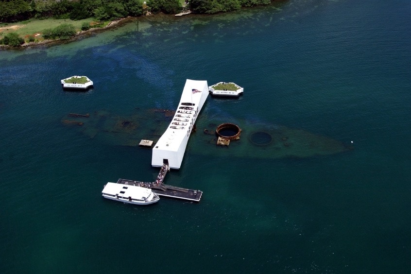 Đài tưởng niệm USS Arizona tại Trân Châu Cảng, Hawaii