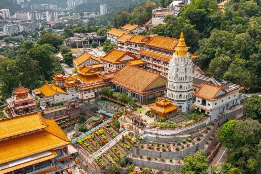 Vé máy bay từ TP. Hồ Chí Minh đi Penang - Chùa Kek Lok Si ngôi chùa Phật giáo lớn nhất ở Malaysia