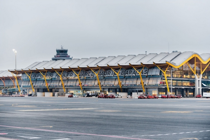 Sân bay quốc tế Madrid Barajas, tọa lạc tại đông bắc trung tâm Madrid