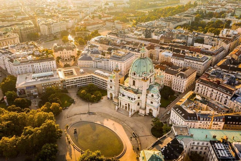 Khám phá châu Âu cùng vé máy bay từ TP. Hồ Chí Minh đi Vienna tại 190 Booking