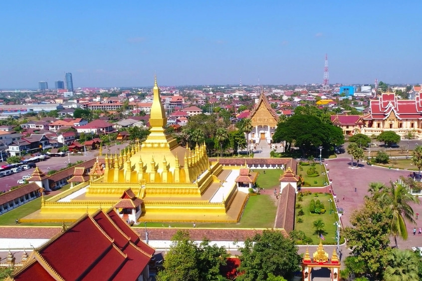 Toàn cảnh Vientiane nhìn từ trên cao, Lào với các công trình lịch sử và kiến trúc độc đáo