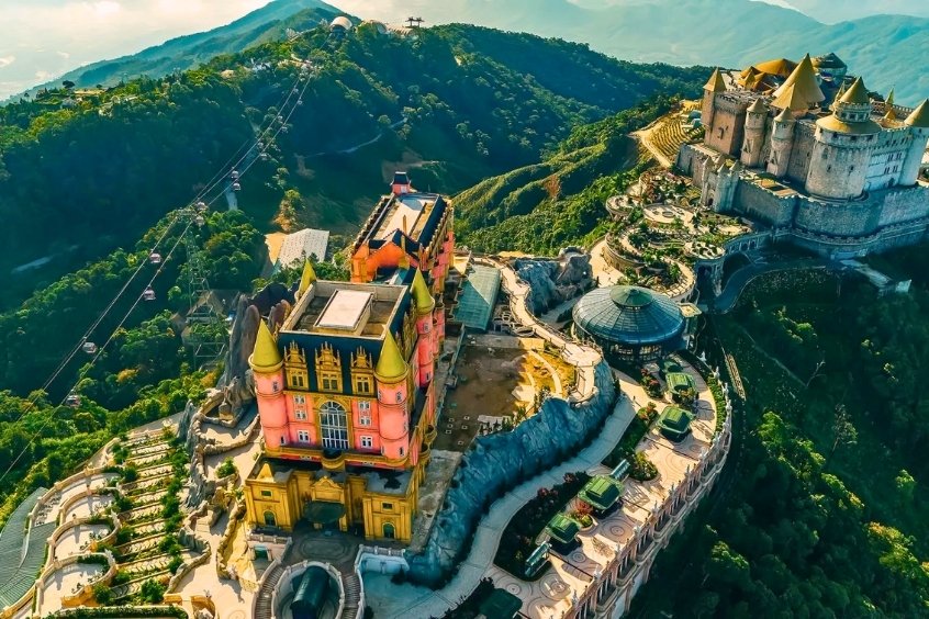 Khu làng Pháp cổ kính tại Bà Nà Hills Đà Nẵng