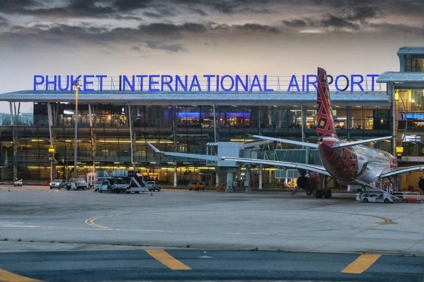 Sân bay quốc tế Phuket - Sân bay này đóng vai trò quan trọng trong ngành du lịch của Thái Lan 