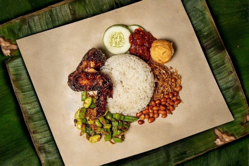 Nasi Lemak - Nasi Lemak là niềm tự hào của người dân Malaysia